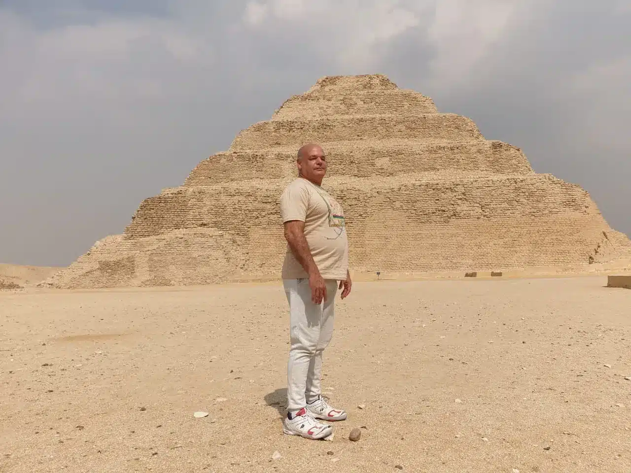 Ed's Biography v1 4 Ed at a pyramid in Egypt